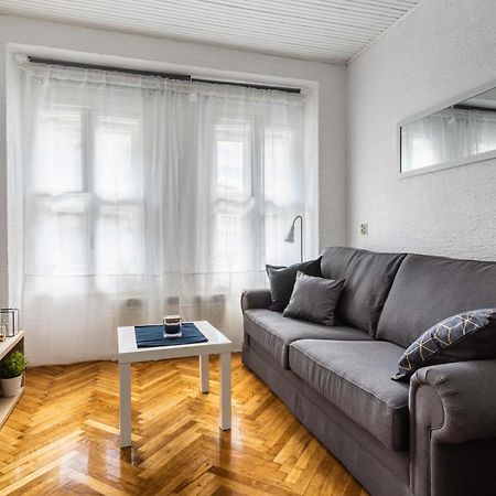 Apartment Petra By Blue Apartments ซาเกร็บ ภายนอก รูปภาพ